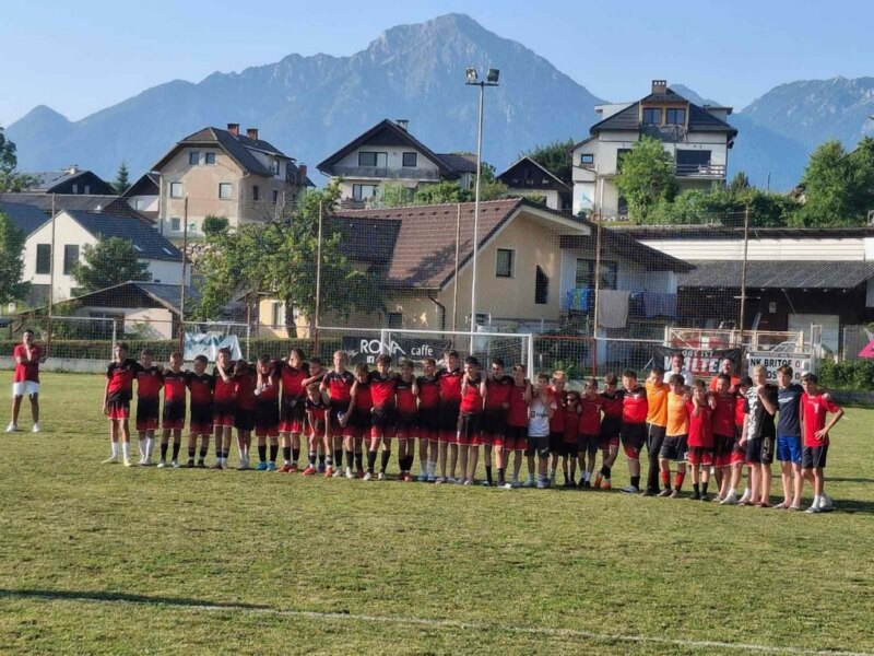 Odmeven uspeh naših ekip U13