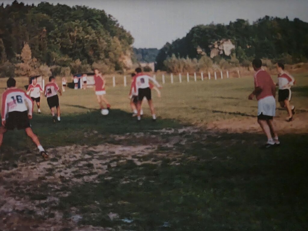 NK Zarica Kranj leta 2002 — Glavno in edino nogometno igrišče l. 2002