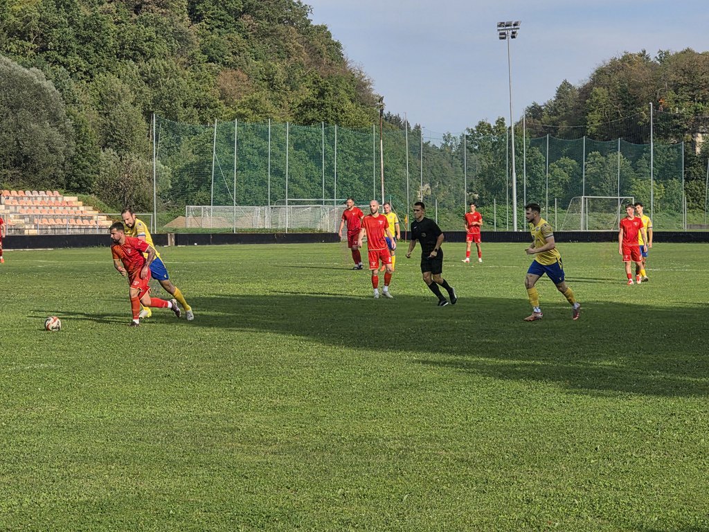 dva poraza rdečih z velesovim — NK Zarica Kranj