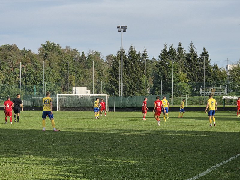 dva poraza rdečih z velesovim